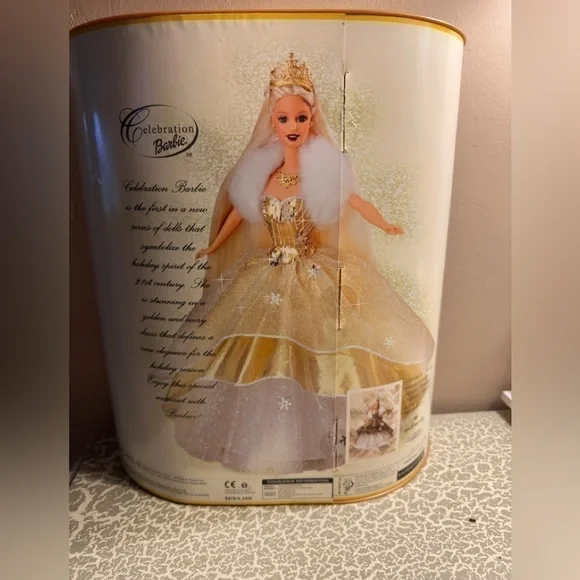 Cinderella Celebration 2000 Edition Barbie - Picture 4 of 9